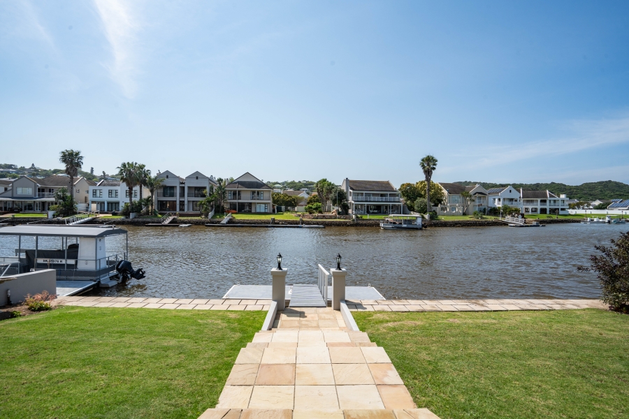 6 Bedroom Property for Sale in Royal Alfred Marina Eastern Cape